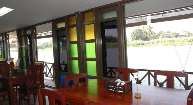 Momchailai River Retreat, Rezervovat Hotel Hotely v Central Thailand s parkováním, Parkování