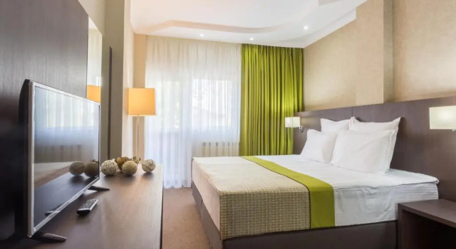 O podwyższonym standardzie pokój Hotel Alex