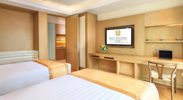 Люкс Deluxe с 2 комнатами Pan Pacific Serviced Suites Ningbo