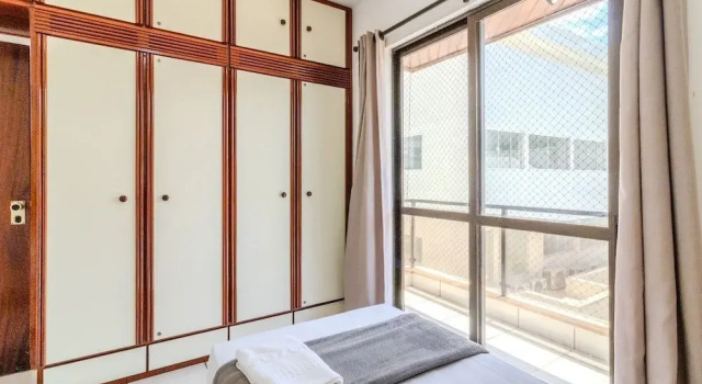2B Apartment w/ Balcony Ads0103