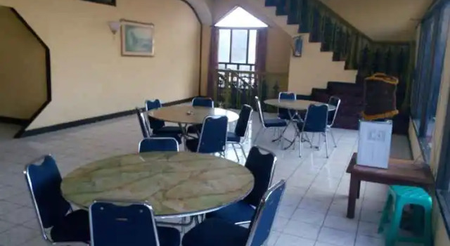 Hotel Harmoni Indah Ii, Rezervovat Hotel Hotely v Kalimantan s parkováním, Parkování