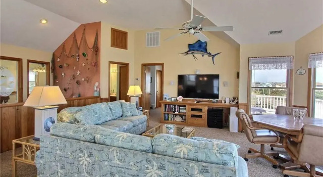 Surfs Inn #35 5 6 Br Home