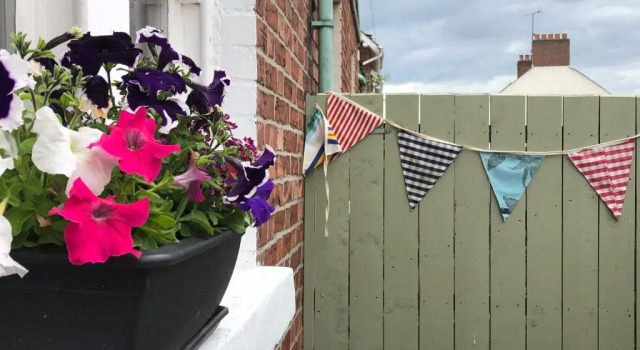 Коттедж Stylish 2BR Cottage Garden & Parking 5 mins to Titanic