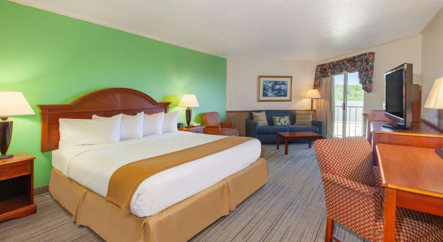 Standard Doppel Zimmer mit Balkon Apple Tree Inn; SureStay Collection by Best Western