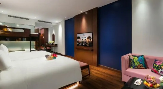 Двухместный семейный люкс Aurora Central Hanoi Hotel