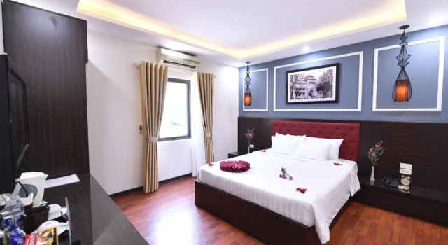 Двухместный номер Deluxe Hanoi Elpis Grand Hotel