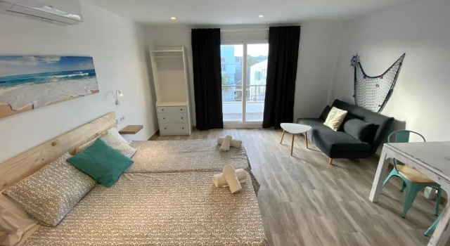 Студия Apartamentos Marivent by MHR