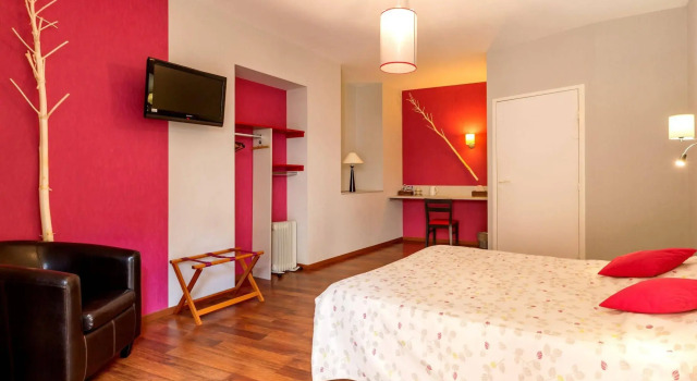 Logis Hôtel dAngleterre, Réserver Hôtel Saint-Calais 