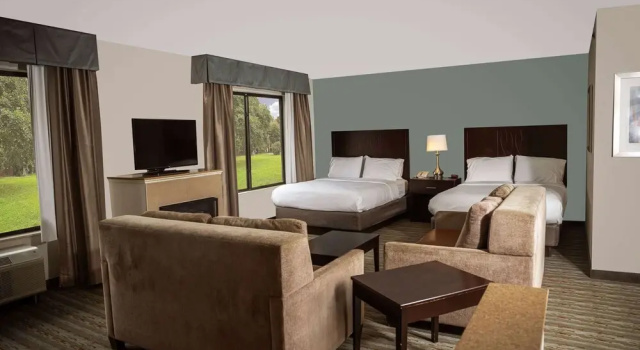 Люкс Wyndham Garden Erie