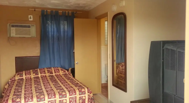 Двухместный номер Standard с балконом Atlantic Inn