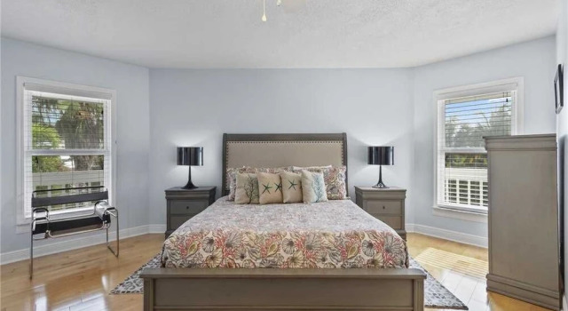 Beach Sanctuary, Beach Front, Views, 4 Bedrooms, Hot Tub, Sleeps 10