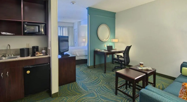 Люкс SpringHill Suites by Marriott Greensboro