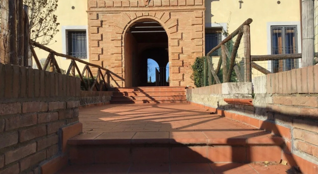 Monterosi, Book Hotel Monteroni dʼArbia 