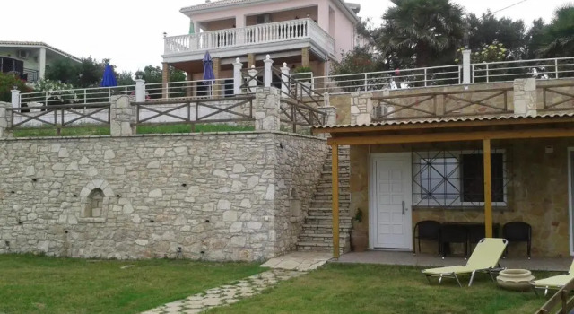 Апартаменты c 1 комнатой Laura Beach House