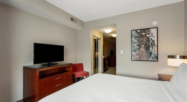 Полулюкс Hilton Garden Inn Winchester