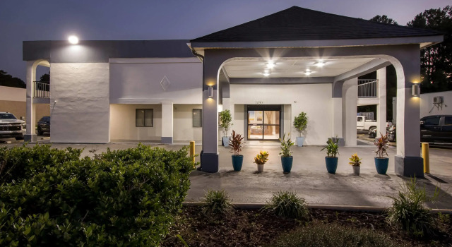 Days Inn by Wyndham Goose Creek, Забронировать Мини-отель Мини-отели Южной Каролины, Мини-отель