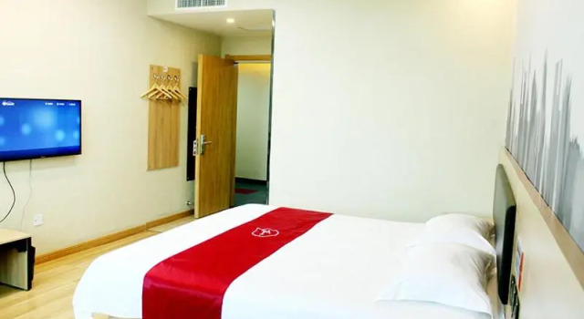 Номер Superior Thank Inn Chain Hotel Hebei Shijiazhuang Xingtang Town North Yongchang Road