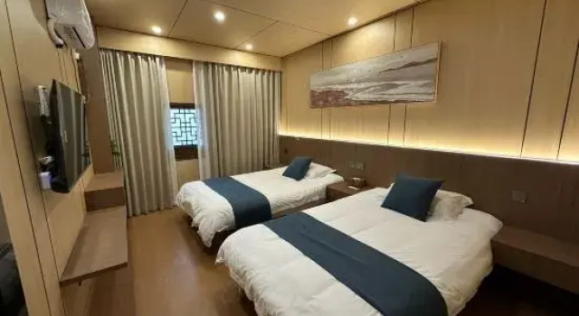 Люкс с видом на внутренний двор Moon Bay Haiwei Villa Homestay
