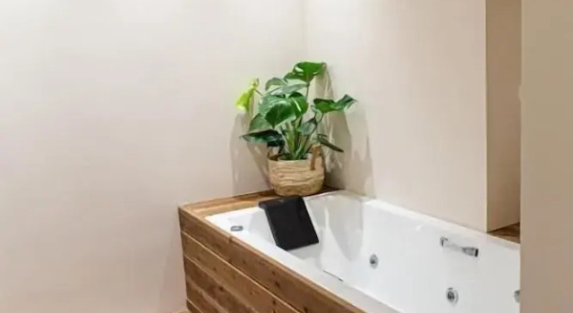 Полулюкс Epitome Suites
