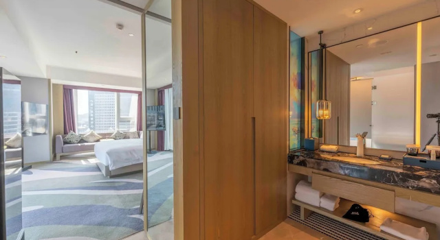 Номер Standard с видом на город Delta Hotels by Marriott Kunming