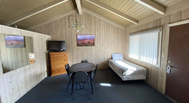 Bristlecone Motel