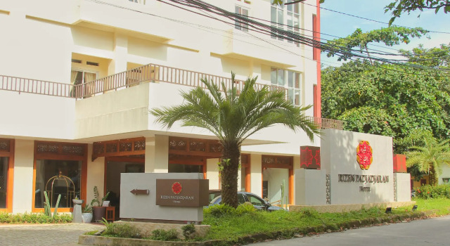 Rizen Padjadjaran Hotel, Rezerwuj Hotel Hotele w Bogor z parkingiem, w pobliżu Kujang Monument, Parking