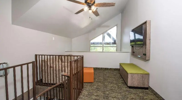 Четырёхместный номер Standard с балконом Best Western Plus Apple Valley Lodge Pigeon Forge