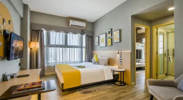 Семейный люкс Deluxe Imin  Holiday Hotel