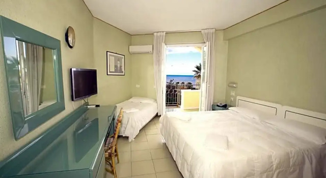 Standard Doppel Familie Zimmer Perla Del Golfo Resort