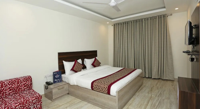 Двухместный номер Standard OYO 11340 Hotel Lakshmi Palace