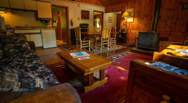Lake Clear Lodge, Buchen Sie Hotel  