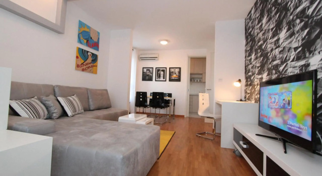New Belgrade apartment Neven, Buchen Sie Ferienwohnung Novi Beograd 