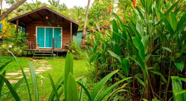 Люкс с видом на сад Montego Bay Beach Village - Morjim