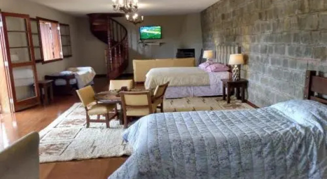 Casa Europa, Забронировать Отель Недорогие отели Монти-Верди, рядом с Tree Square Monte Verde, недорого