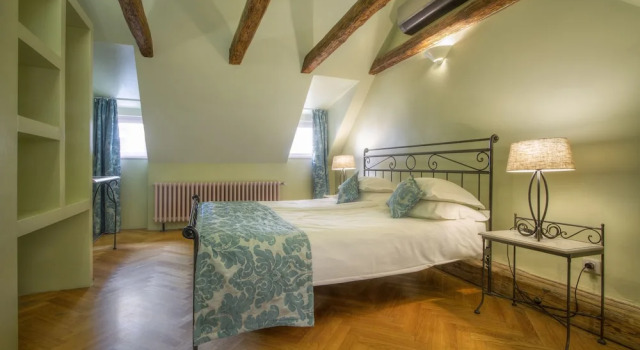 Номер Standard Black Star Suites