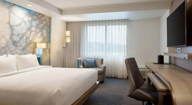 Courtyard by Marriott Denver Aurora, Buchen Sie Hotel Aurora Colorado