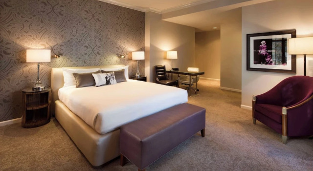 Двухместный полулюкс Corner Hotel de Anza by IHG
