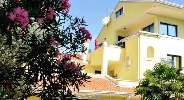 Apartments Adri, Parking in the yard, Забронировать Апартаменты/квартира Апартаменты Rovinj Riviera, Апартаменты/квартира