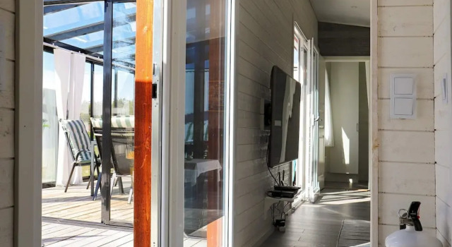 6 Person Holiday Home in Saffle, Rezerwuj Dom wakacyjny Hotele w Svealand z parkingiem, Parking
