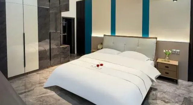 Люкс Deluxe Kaishang Hot Spring Hotel (Maitreya Lake Spring Ecological Park Branch)