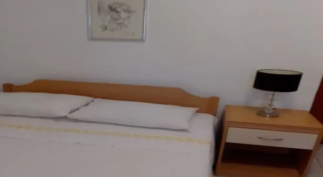 Apartments Villa Nada, Забронировать Апартаменты/квартира Отели Сутиван с парковкой, Парковка