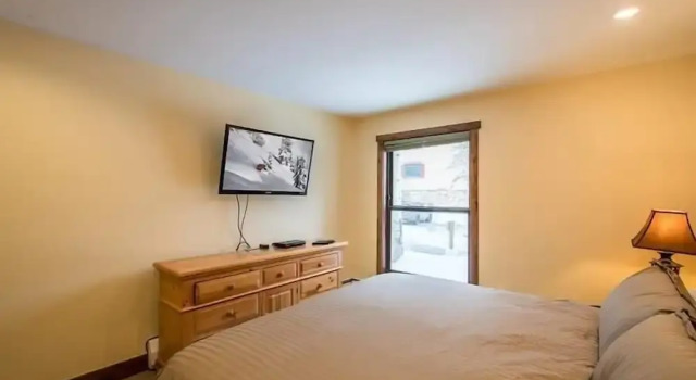 Breakaway West Condo with Easy Access to Ski Lifts by RedAwning