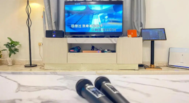 【Mini Pool, KTV & BBQ】 D’Athena House by NestHome【5 mins to IKEA】, Varaa Hotelli Hotellit Johor pysäköinnillä, Pysäköinti