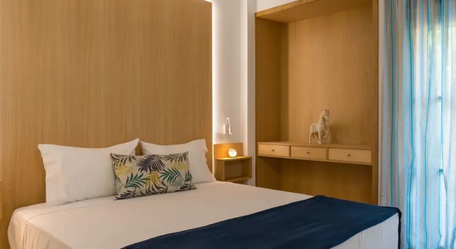 Апартаменты Deluxe CHROMA Lodge Rafina