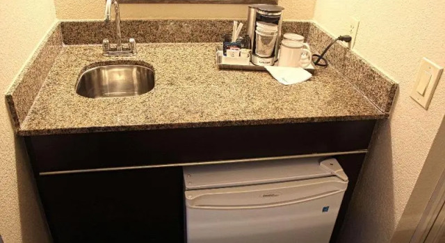 Люкс с балконом и oceanfront Radisson Suite Hotel Oceanfront