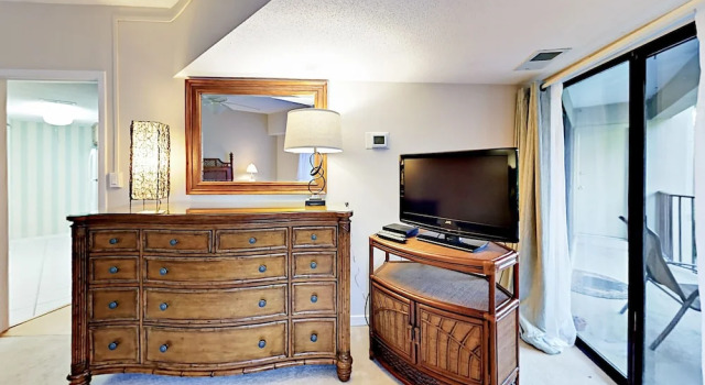 Forest Beach Unit 105 - 2 Br Condo