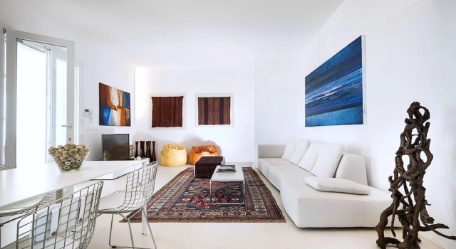 Villa Capo Passero is an Exclusive Villa With Swimming Pool, Book Villa Hotels in Sicily with Parking, Parking