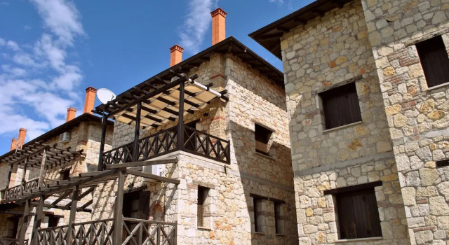 Halkidiki Luxurious Stonehouses, Book Apartment  
