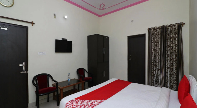OYO 14161 Hotel ASDR, Réserver Hôtel Hôtels à Rudrapur avec petit-déjeuner, Petit-déjeuner