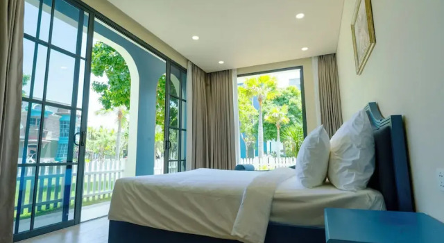Wonderland Royal Mansions Ho Tram, Забронировать Курортный отель Курортные отели Хочам, Курортный отель